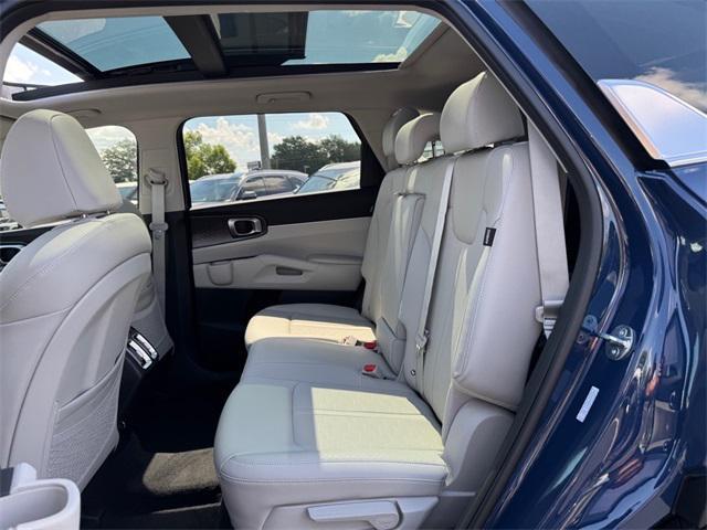 new 2025 Kia Sorento car, priced at $38,795