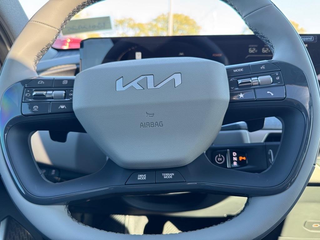 new 2026 Kia EV9 car, priced at $63,658