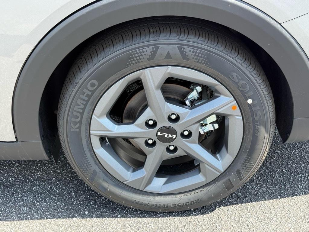 new 2025 Kia K4 car, priced at $23,182