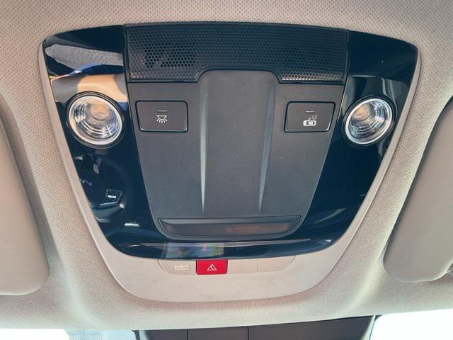 new 2025 Kia Seltos car, priced at $28,043