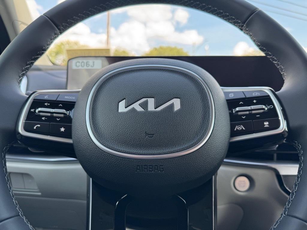 new 2025 Kia Sorento Hybrid car, priced at $40,604