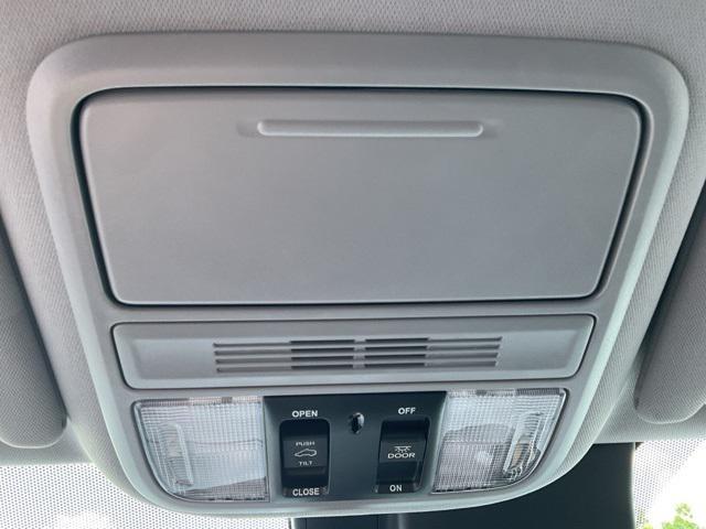 used 2022 Honda Pilot car, priced at $31,721