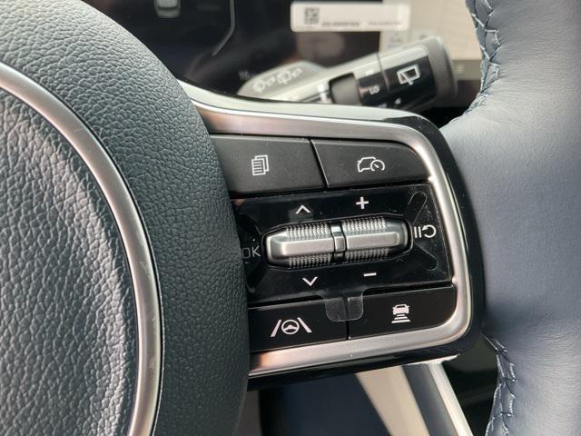 new 2025 Kia Carnival car, priced at $51,662
