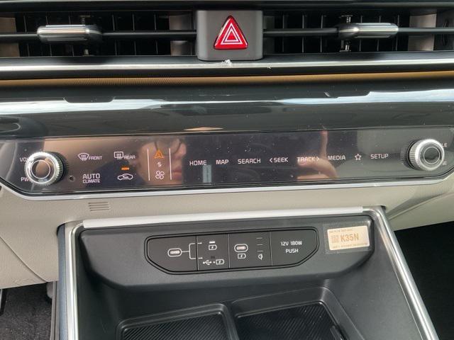 new 2025 Kia Carnival car, priced at $51,662