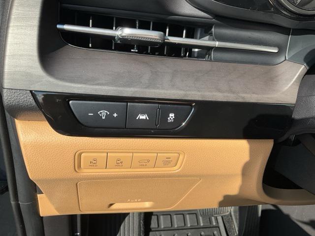 used 2024 Kia Carnival car, priced at $36,777