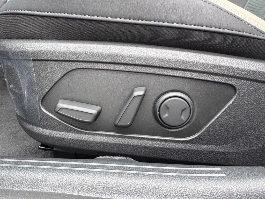 new 2026 Kia K5 car, priced at $32,202