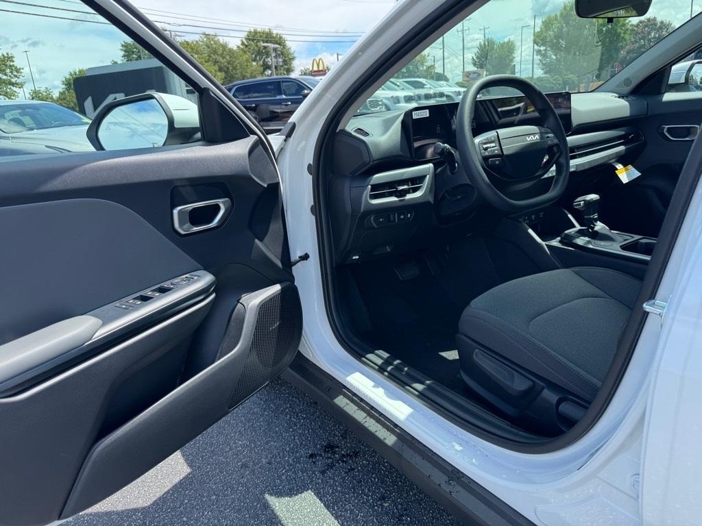 new 2025 Kia K4 car, priced at $23,652