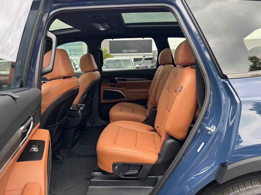 new 2025 Kia Telluride car, priced at $50,435