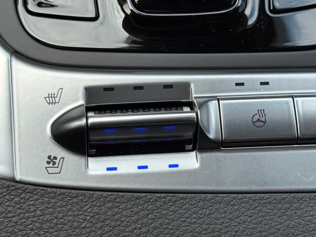 new 2026 Kia Carnival car, priced at $50,978