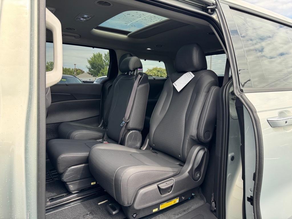 new 2026 Kia Carnival car, priced at $50,978
