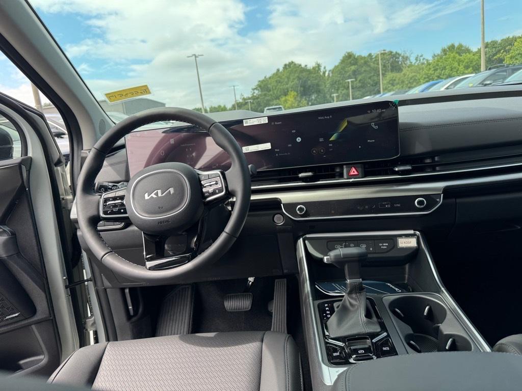 new 2026 Kia Carnival car, priced at $50,978