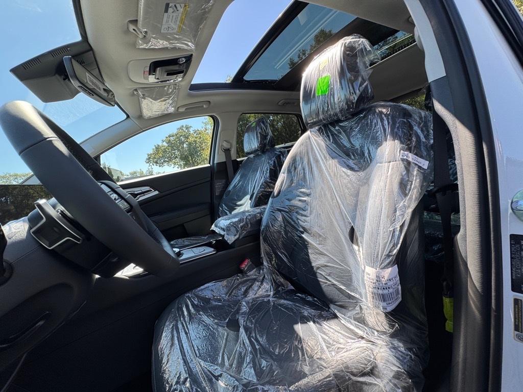 new 2026 Kia Sportage Hybrid car, priced at $35,353