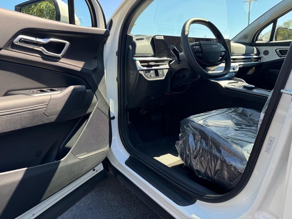 new 2026 Kia Sportage Hybrid car, priced at $35,353