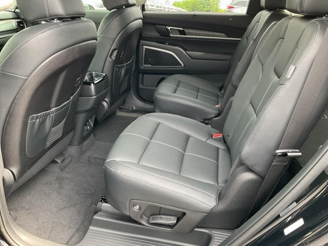 new 2025 Kia Telluride car, priced at $43,744