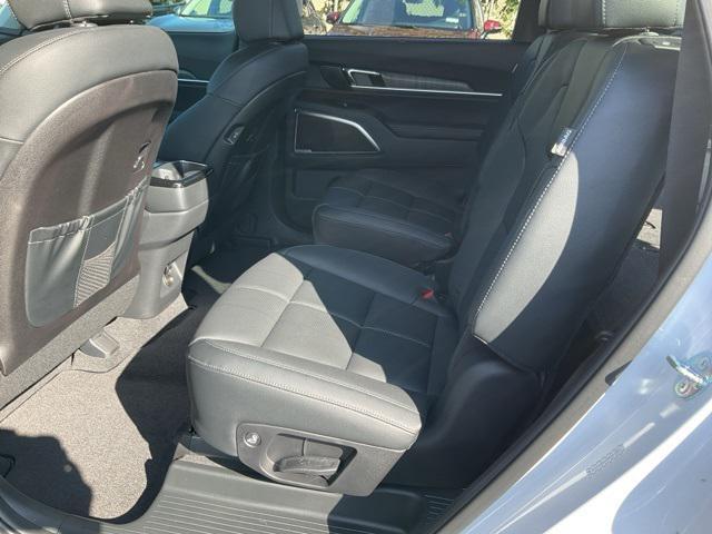 new 2025 Kia Telluride car, priced at $46,668