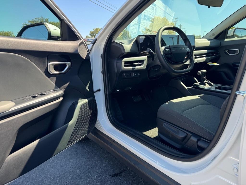 new 2025 Kia K4 car, priced at $23,590