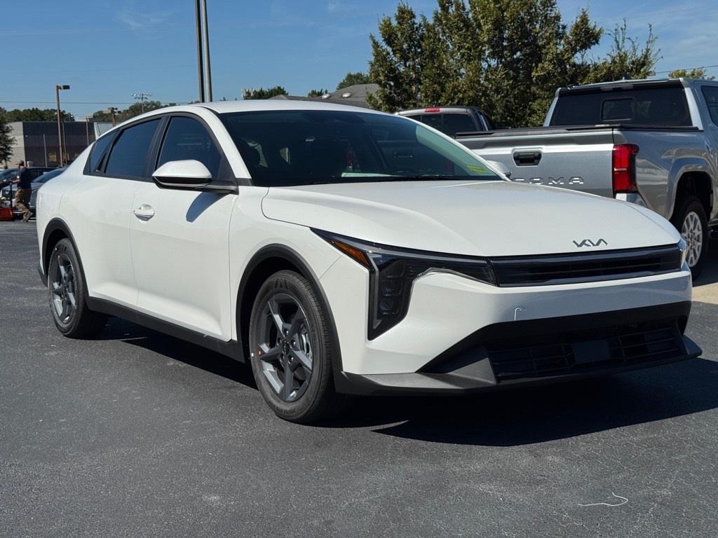 new 2025 Kia K4 car, priced at $23,590
