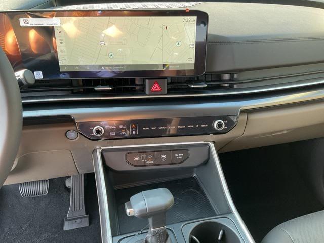 new 2025 Kia Carnival car, priced at $39,122