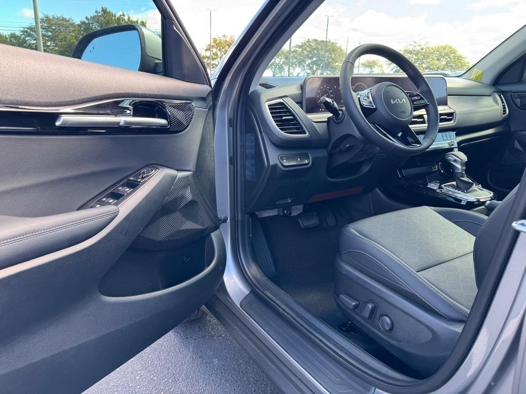 new 2026 Kia Seltos car, priced at $26,703