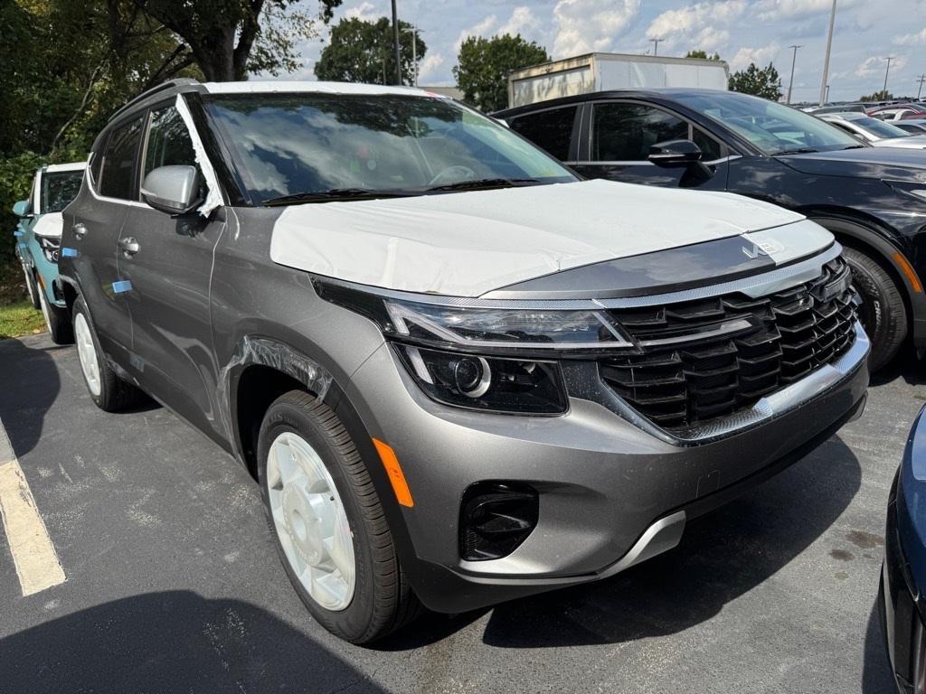new 2026 Kia Seltos car, priced at $28,035