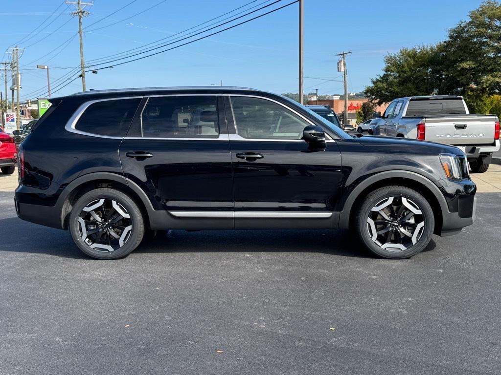 used 2023 Kia Telluride car, priced at $33,579