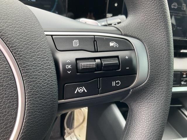 new 2025 Kia Sportage Hybrid car, priced at $30,600