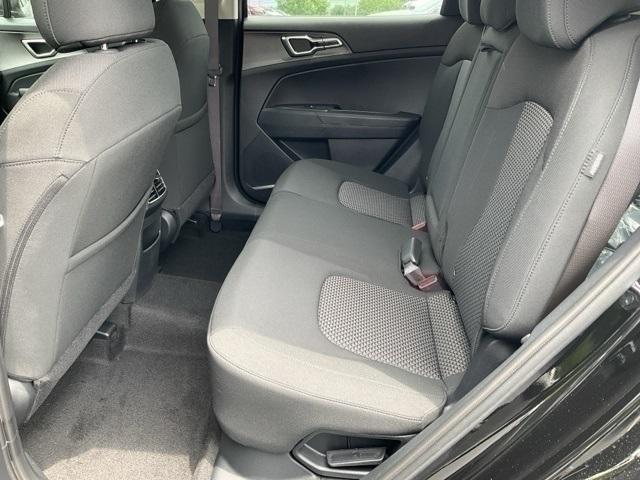 new 2025 Kia Sportage Hybrid car, priced at $30,600