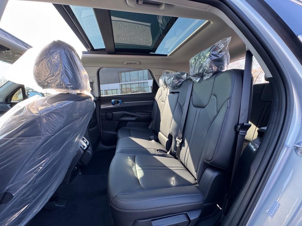 new 2026 Kia Sorento car, priced at $38,200
