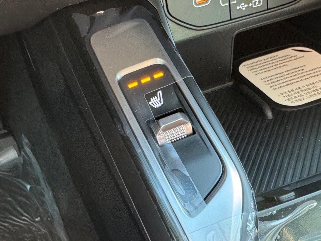 new 2026 Kia Sorento car, priced at $38,200