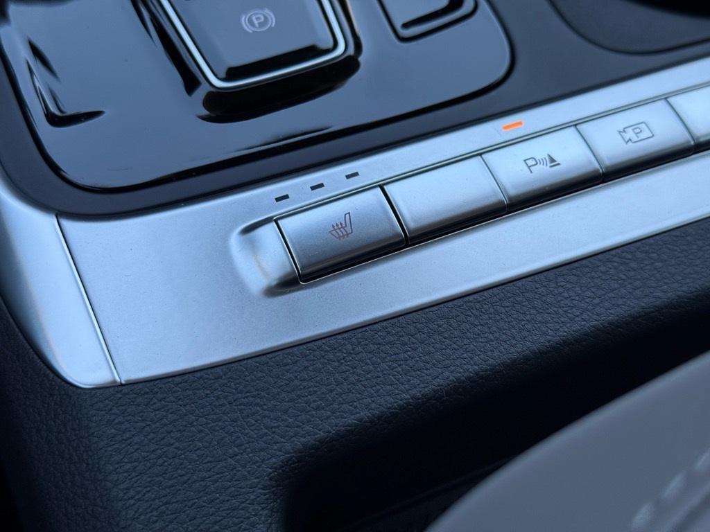 new 2026 Kia Carnival Hybrid car, priced at $43,264