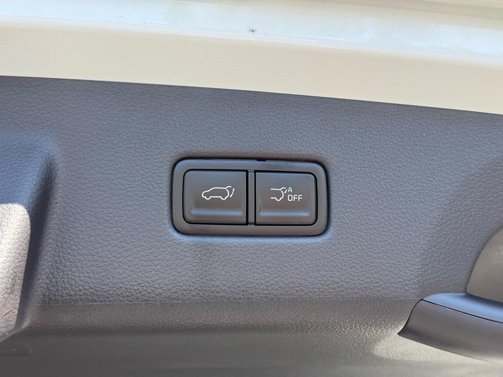 new 2026 Kia Carnival Hybrid car, priced at $43,264