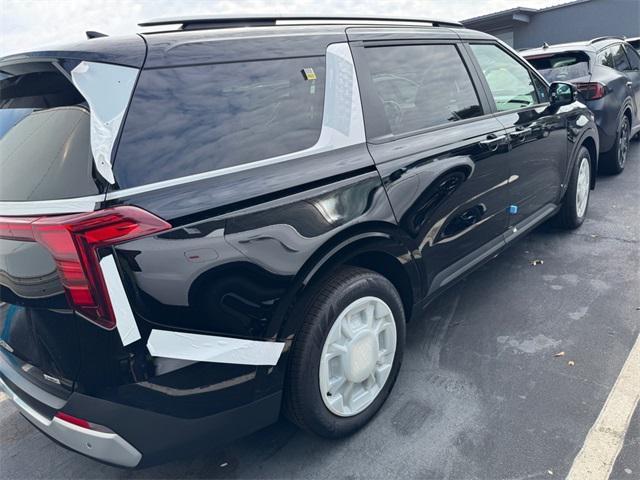 new 2026 Kia Carnival Hybrid car, priced at $45,385