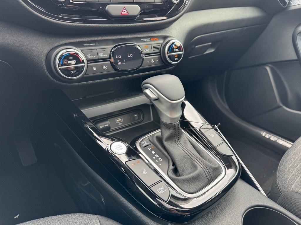 new 2025 Kia Soul car, priced at $25,696