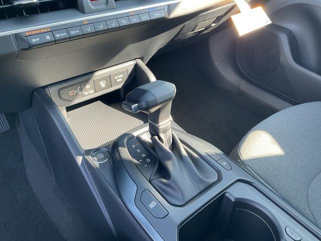 new 2025 Kia K4 car, priced at $23,182