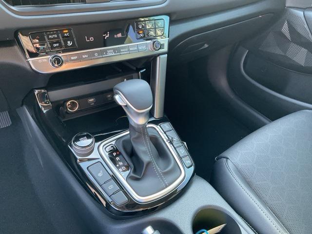 new 2025 Kia Seltos car, priced at $30,042