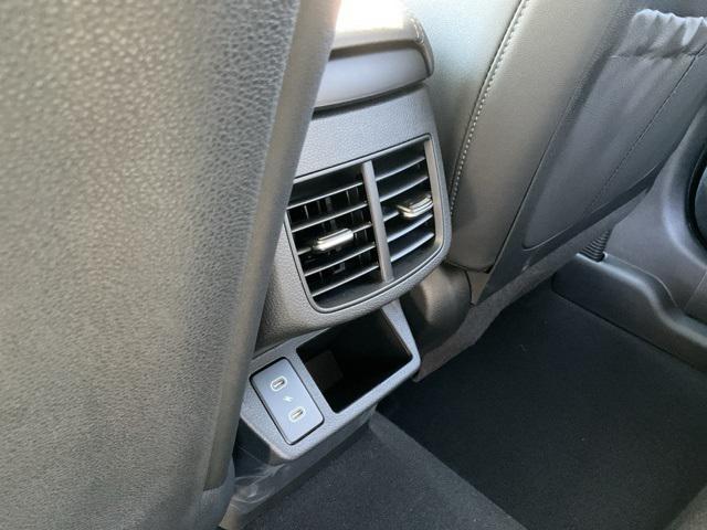 new 2025 Kia Seltos car, priced at $30,042