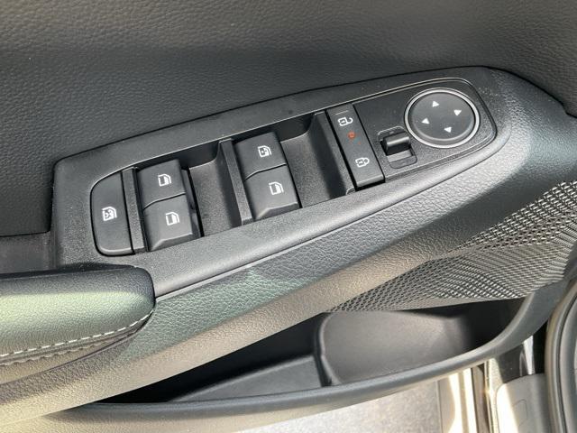 new 2025 Kia Seltos car, priced at $26,618