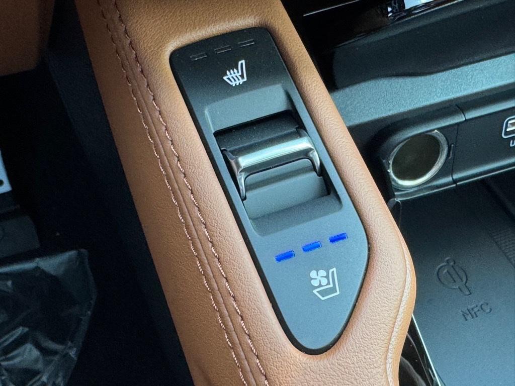 new 2025 Kia Telluride car, priced at $53,694