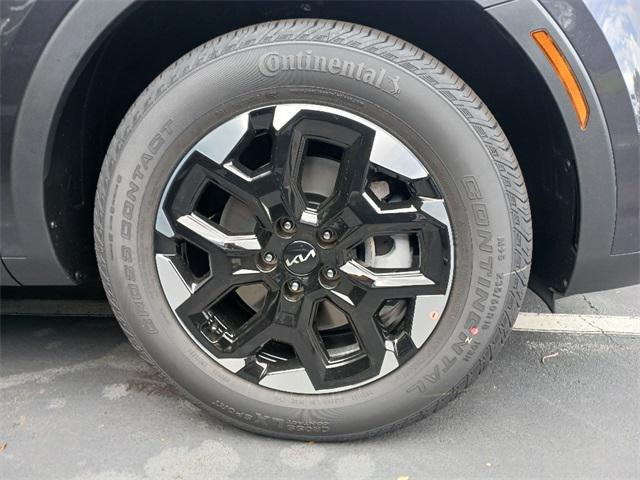 new 2025 Kia Sorento car, priced at $38,240