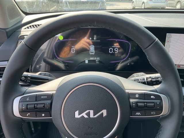 new 2025 Kia Sportage car, priced at $32,052
