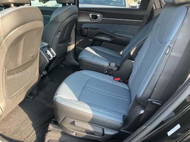 new 2025 Kia Sorento Hybrid car, priced at $48,785