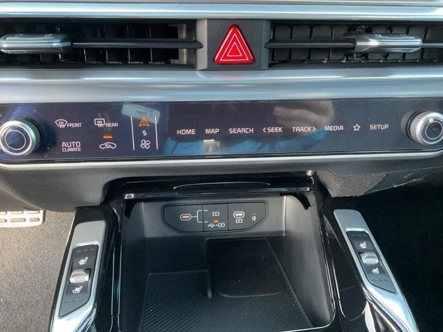 new 2025 Kia Sorento Hybrid car, priced at $48,785