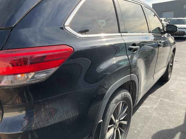 used 2018 Toyota Highlander car, priced at $25,100