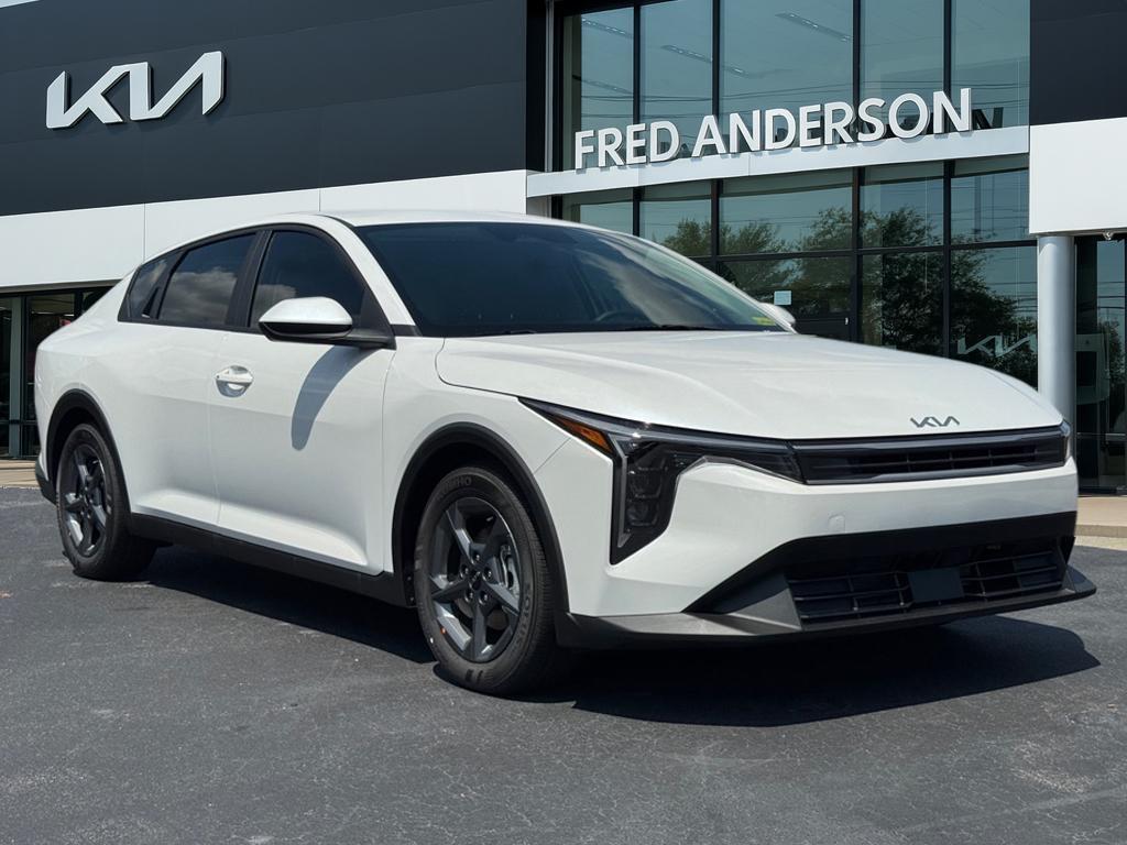 new 2025 Kia K4 car, priced at $23,557