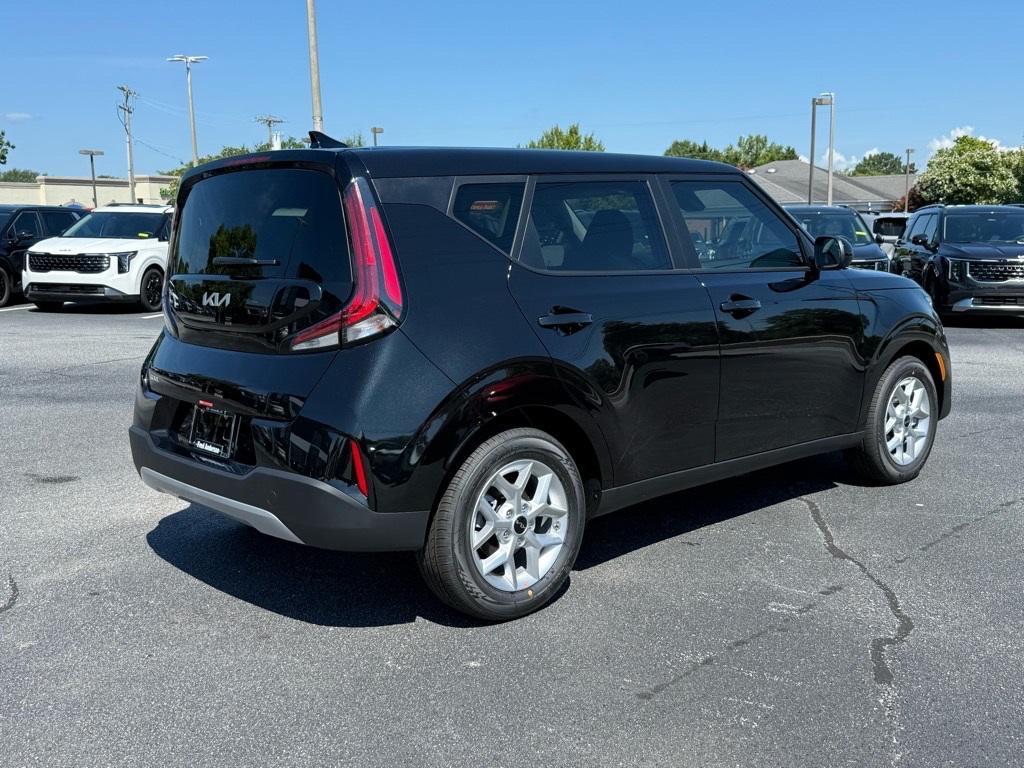 new 2025 Kia Soul car, priced at $23,782