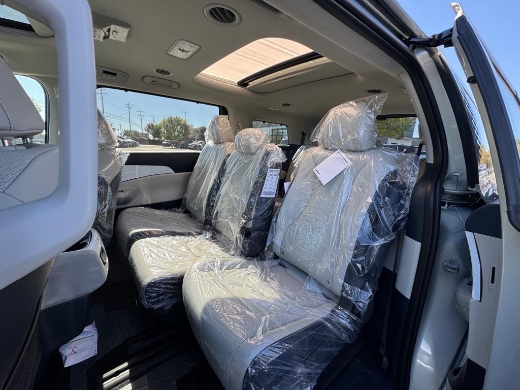 new 2026 Kia Carnival Hybrid car, priced at $52,745