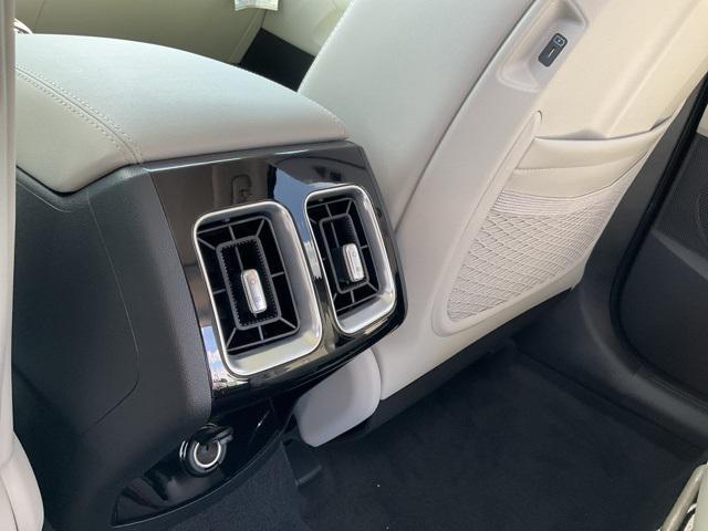 new 2025 Kia Sorento car, priced at $43,415