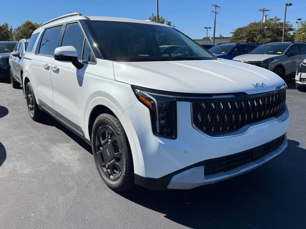 new 2026 Kia Carnival Hybrid car, priced at $45,450