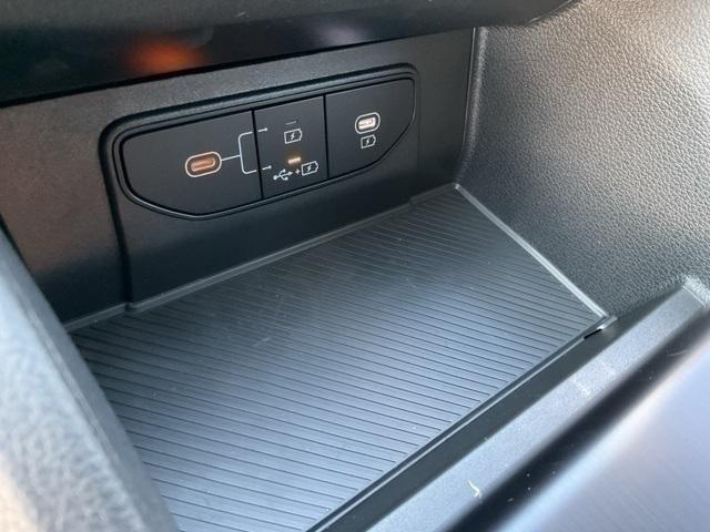 new 2026 Kia Sportage car, priced at $30,266