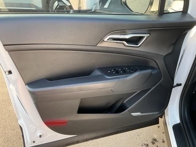 new 2026 Kia Sportage car, priced at $30,266